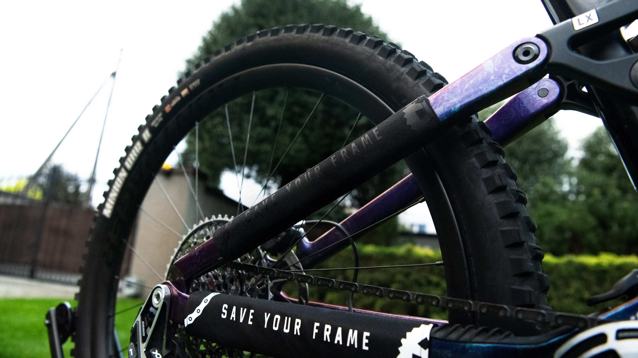 Save Your Frame - osłona na ramę. podczas zabezpieczania roweru w transporcie